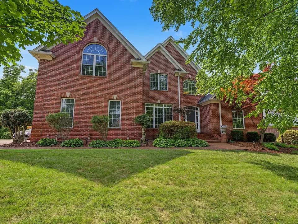 285 Page Dr exterior